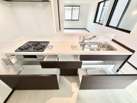 �L�b�`�� �����������������Ɗy�����Ȃ�A���K�ȃL�b�`�����