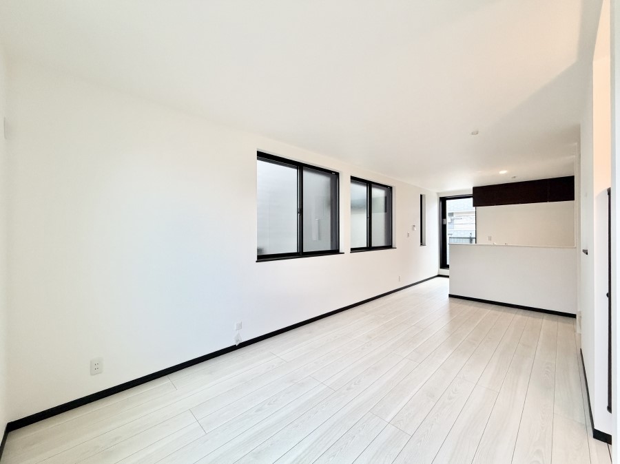 ���r���O ���������났�ƏΊ炪�W�܂�A�S���܂郊�r���O