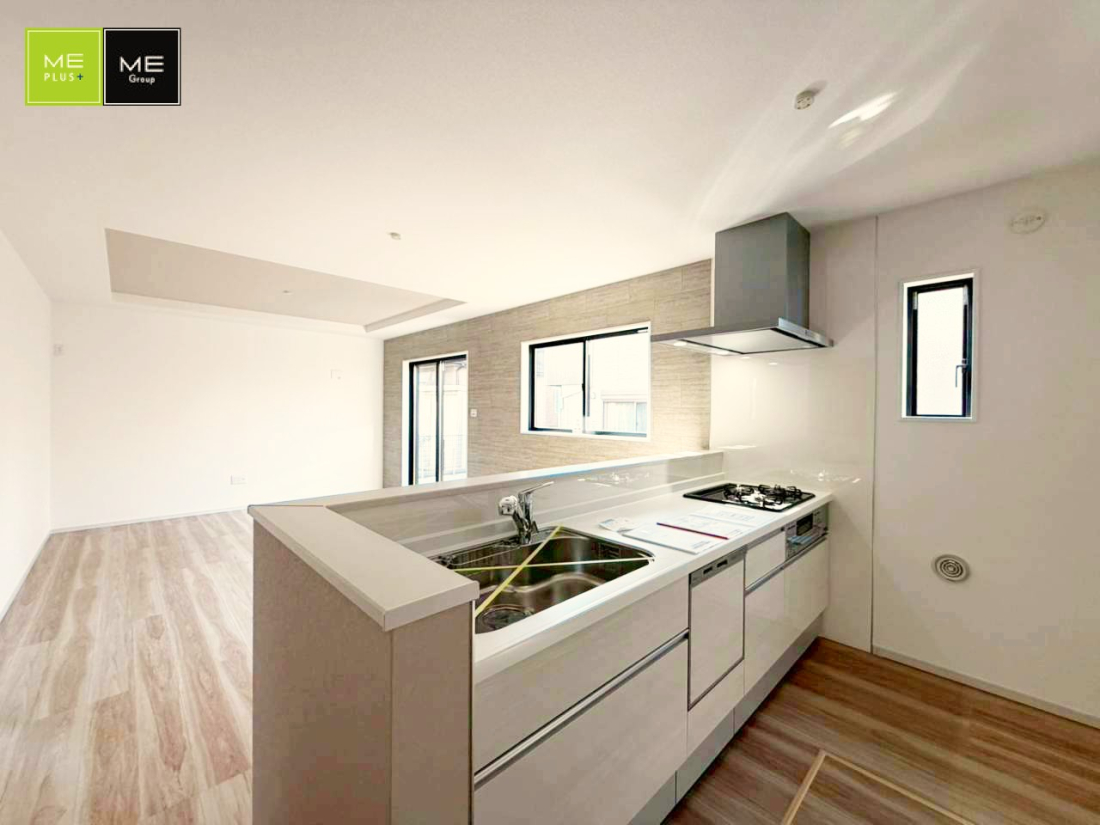 �L�b�`�� �������Ƒ����J��[�߂�A������̂���L�b�`��