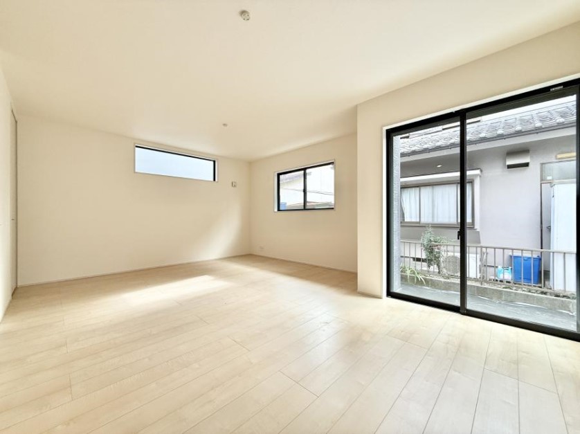 ���r���O ���������R�Ɖ�b�����܂��A�S�n�悢�ЂƂƂ�