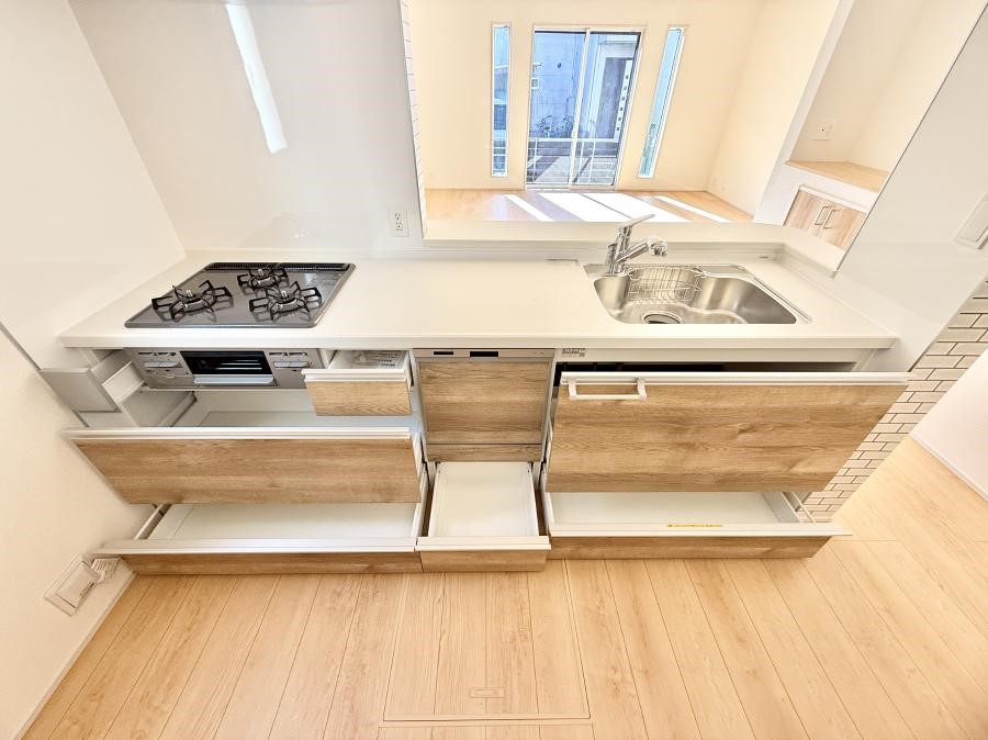 �L�b�`�� �������A�C�f�A�L����A�N���G�C�e�B�u�ȗ������