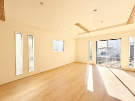 ���r���O ���������났�ƏΊ炪�W�܂�A�S���܂郊�r���O