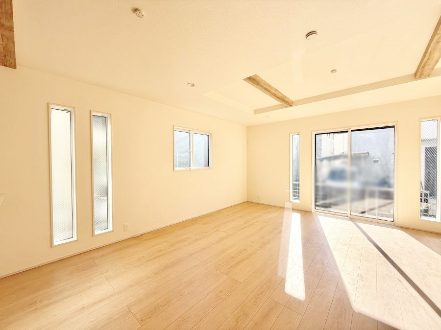 ���r���O ���������났�ƏΊ炪�W�܂�A�S���܂郊�r���O