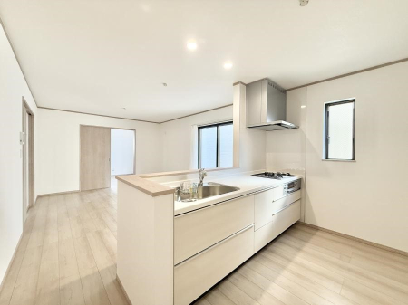 �L�b�`�� �������A�C�f�A�L����A�N���G�C�e�B�u�ȗ������