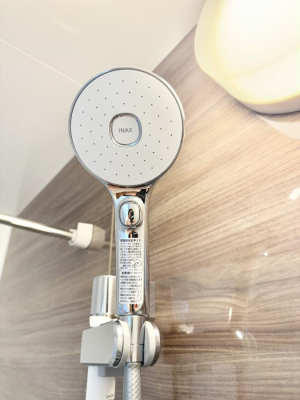 ���̑����� �ݔ����킴�킴�V�����[�����̃��o�[�܂Ŏ��L�΂��K�v���Ȃ��A�ȒP�Ɏ~���ł���