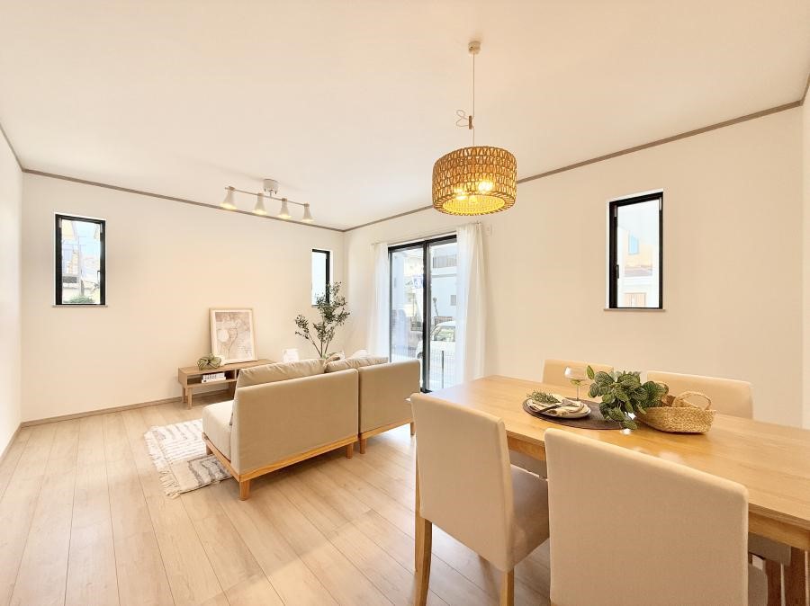 ���̑����� �������Ƒ��̏Ί炪���ӂ��A���났�̋��