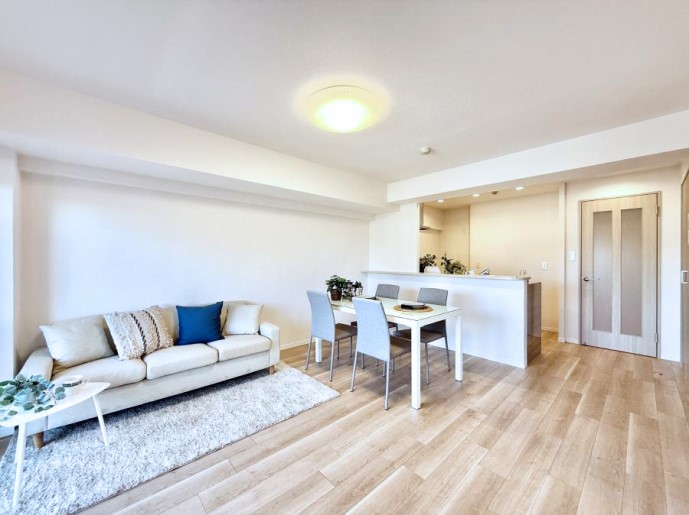 ���r���O ���������났�ƏΊ炪�W�܂�A�S���܂郊�r���O