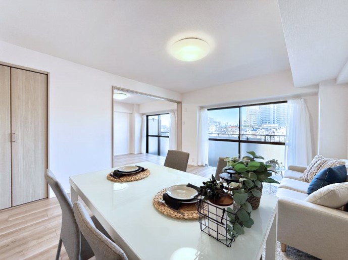 ���r���O �����������������Ɠ��ʂɂ���A�e���̋��