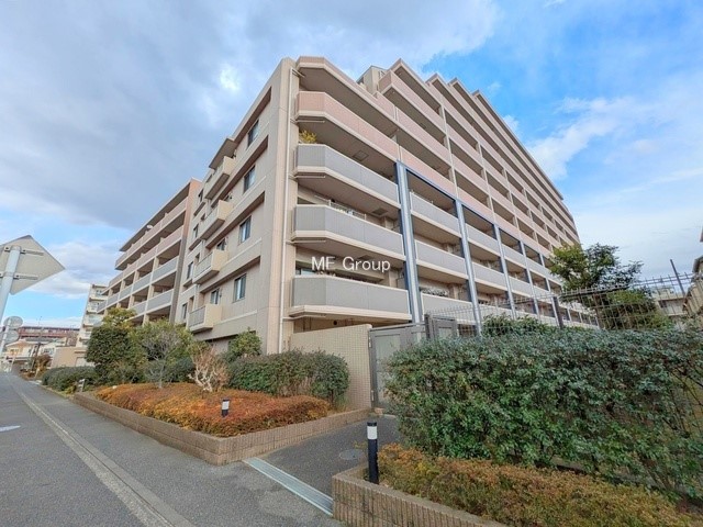 nOώʐ^ OρV炵n܂ꏊŁAƑJ[߂