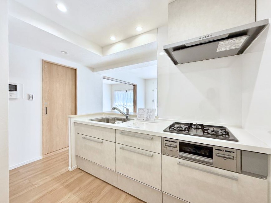 �L�b�`�� �����������������Ɗy�����Ȃ�A���K�ȃL�b�`�����