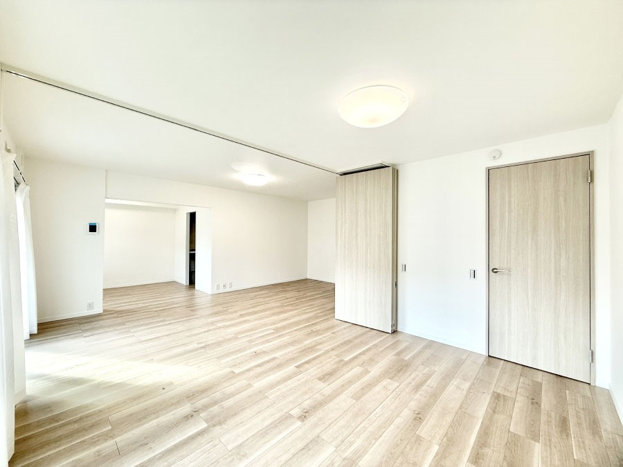 ���r���O ���������R�Ɖ�b�����܂��A�S�n�悢�ЂƂƂ�