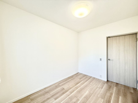 �q������ �������v���C�x�[�g��ԂƂ��ĐÂ��ŗ�������������񋟂��Ă���܂�