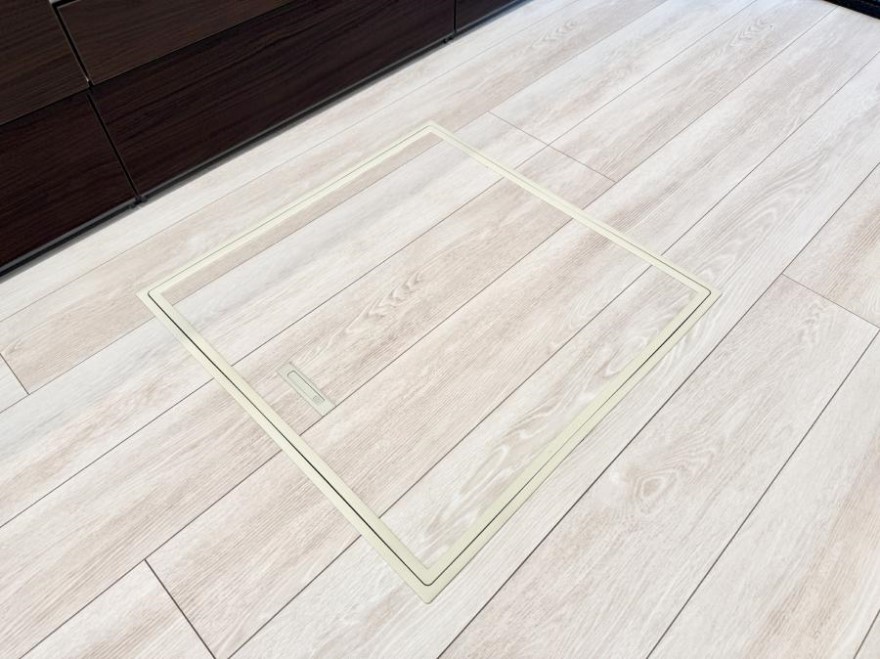 ̑ ݔBꂽ[Xy[XŉƑŜXbL