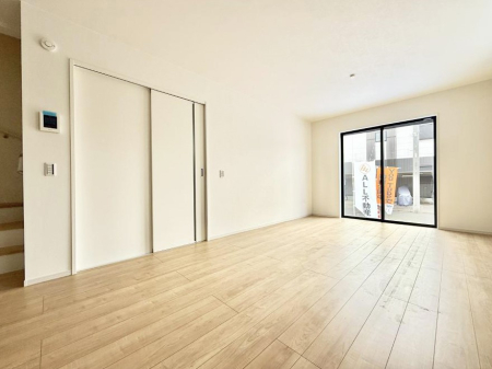 ���̑����� �������Ƒ��̏Ί炪���ӂ��A���났�̋��