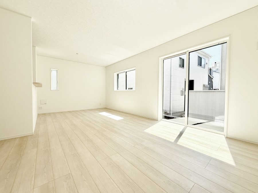 ���̑����� �������Ƒ��̏Ί炪���ӂ��A���났�̋��