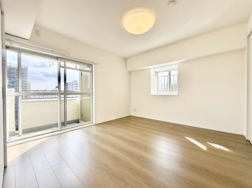 ���̑����� �������D��ŉ��₩�Ȏ��Ԃ��������