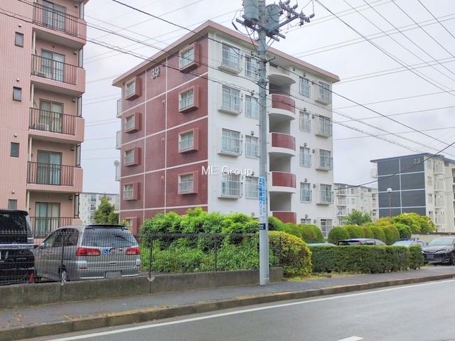 nOώʐ^ OρV炵n܂ꏊŁAƑJ[߂