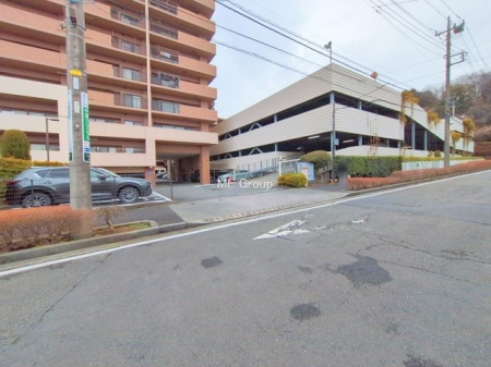 ԏ Oρɂ钓ԃXy[XȂ̂ňSł