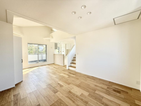 ���r���O ���������R�Ɖ�b�����܂��A�S�n�悢�ЂƂƂ�