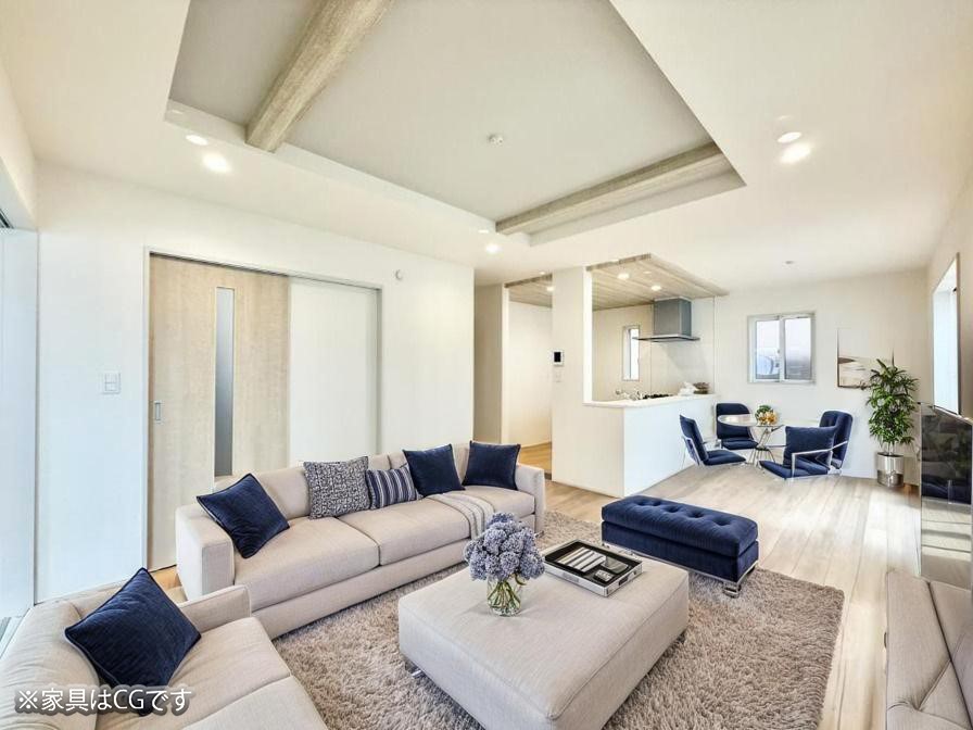 ���r���O ����