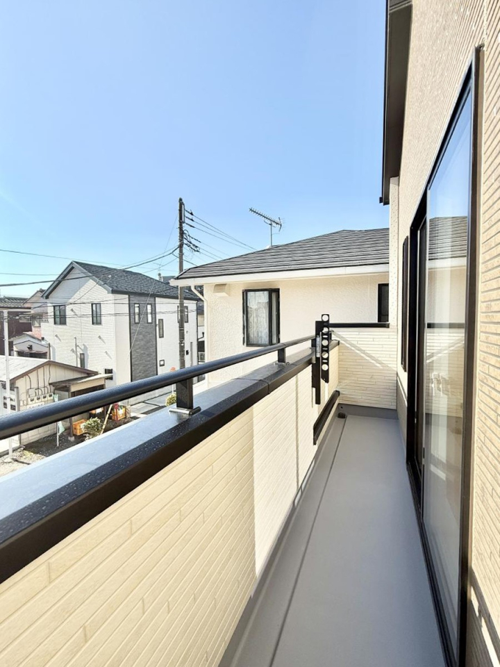 �o���R�j�[ ������ �G�߂̈ڂ낢����������J���I�ȋ�Ԃł�