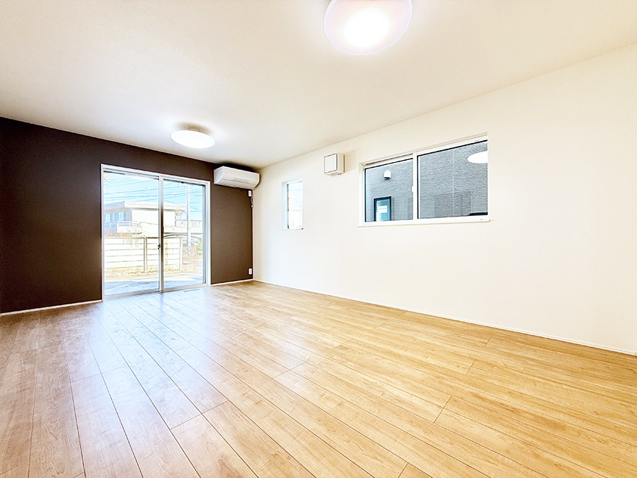 ���r���O ���������R�Ɖ�b�����܂��A�S�n�悢�ЂƂƂ�