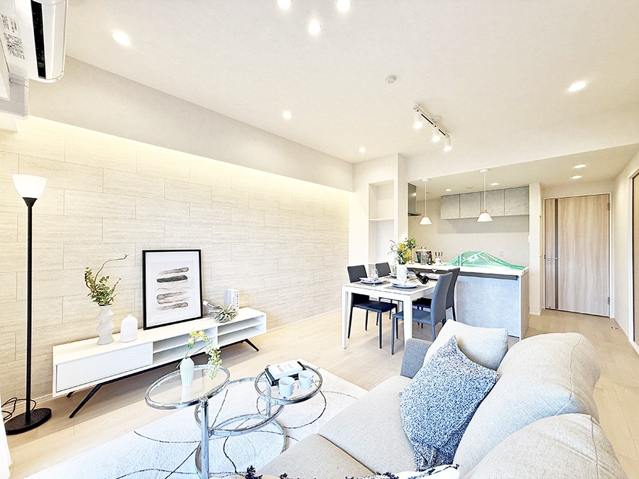 ���r���O ���������S�n�̂����A���z�̃��r���O