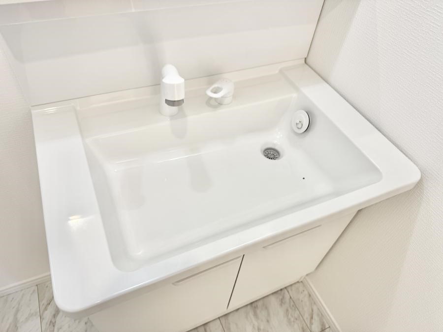 ���̑����� �ݔ����ׂ��������܂Ő􂢂₷���֗��ȃn���h�V�����[�t��