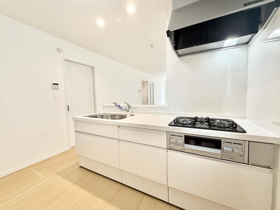 �L�b�`�� �������V���v���Ŕ������S�n�悢���Ԃ𐶂ރL�b�`�����