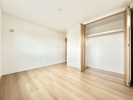 �q������ �������v���C�x�[�g��ԂƂ��ĐÂ��ŗ�������������񋟂��Ă���܂�