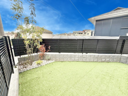 ���̑� �O�ρ��~�n���ɂ�Ƃ肠��΂̃X�y�[�X������A���₩�ȕ��͋C�ł�