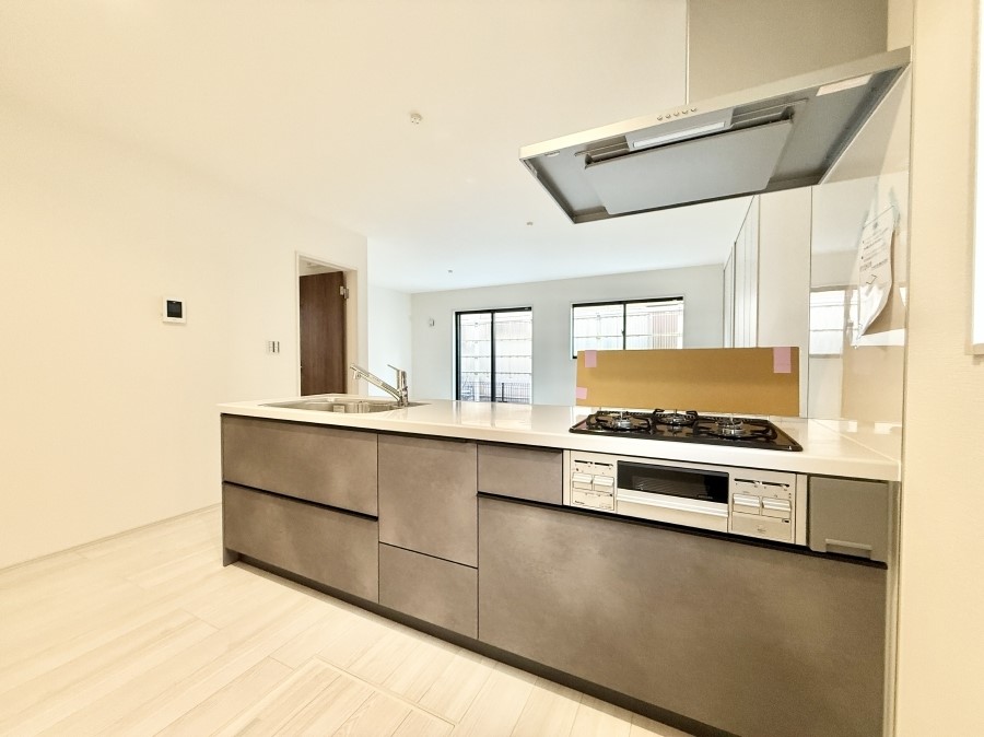 �L�b�`�� �����������������Ԃ����܂��A�Ί炠�ӂ��L�b�`��