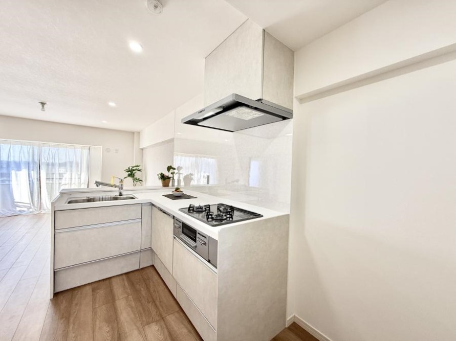 �L�b�`�� �������Ƒ����J��[�߂�A������̂���L�b�`��