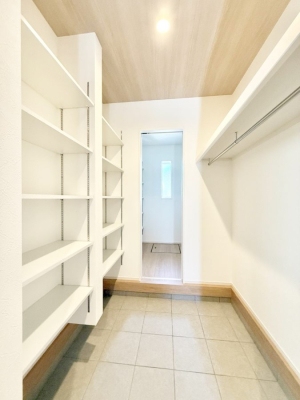 ���[ ����