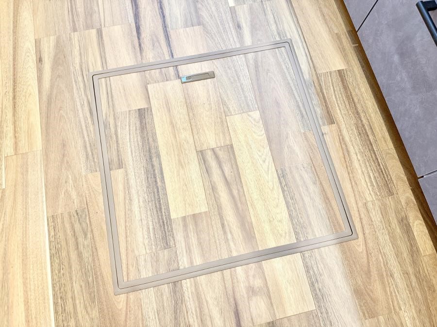 ̑ ݔBꂽ[Xy[XŉƑŜXbL