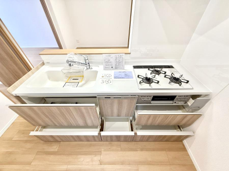 �L�b�`�� �������Ƒ����J��[�߂�A������̂���L�b�`��