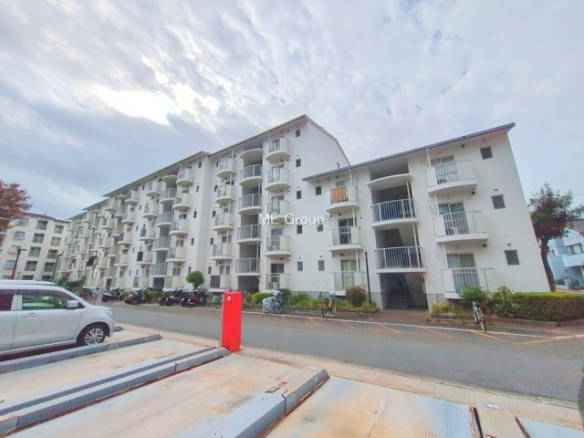 nOώʐ^ OρV炵n܂ꏊŁAƑJ[߂