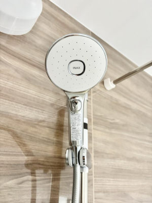 ���̑����� �ݔ����킴�킴�V�����[�����̃��o�[�܂Ŏ��L�΂��K�v���Ȃ��A�ȒP�Ɏ~���ł���