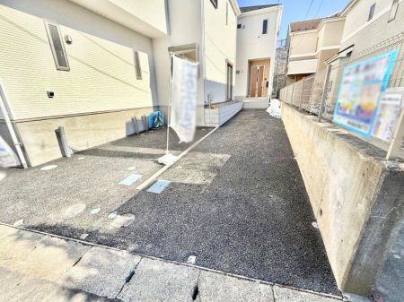  �O�ρ������̒��Ԃ����K��