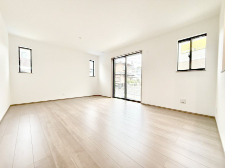 ���r���O ���������났�ƏΊ炪�W�܂�A�S���܂郊�r���O