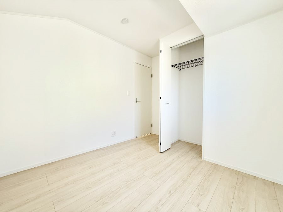 �q������ �������v���C�x�[�g��ԂƂ��ĐÂ��ŗ�������������񋟂��Ă���܂�