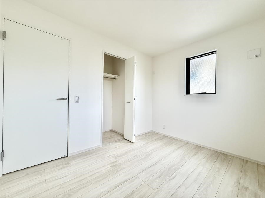 �q������ �������v���C�x�[�g��ԂƂ��ĐÂ��ŗ�������������񋟂��Ă���܂�