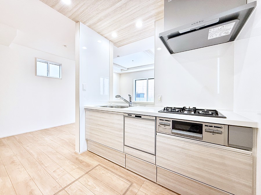 �L�b�`�� �����������������Ԃ����܂��A�Ί炠�ӂ��L�b�`��