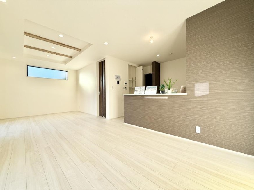 ���r���O �������S���������ꏊ�A�������߂����郊�r���O