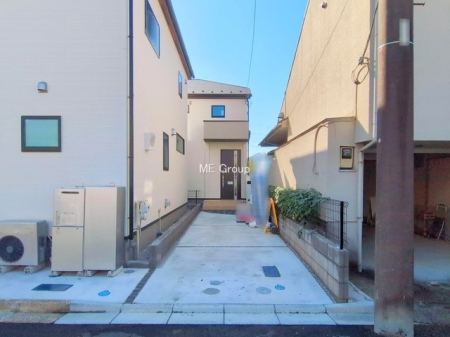 nOώʐ^ OρV炵n܂ꏊŁAƑJ[߂