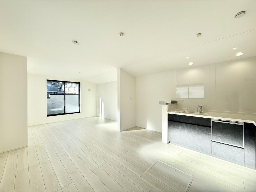 ���r���O ���������났�ƏΊ炪�W�܂�A�S���܂郊�r���O