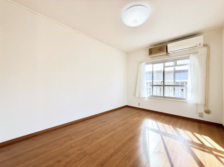 �q������ �����������̍D�݂ɍ��킹���C���e���A�𐮂��₷�����𔽉f�ł���ꏊ�ł�