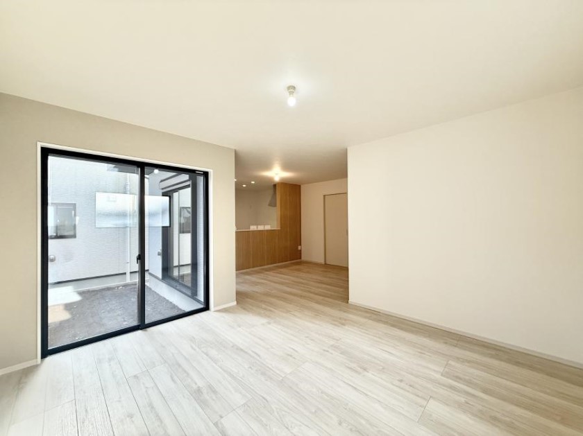 ���r���O ���������났�ƏΊ炪�W�܂�A�S���܂郊�r���O