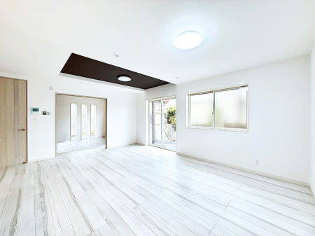 ���̑����� �������Ƒ��̏Ί炪���ӂ��A���났�̋��