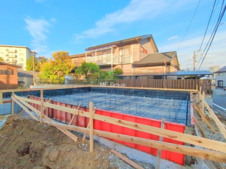 nOώʐ^ OρV炵n܂ꏊŁAƑJ[߂